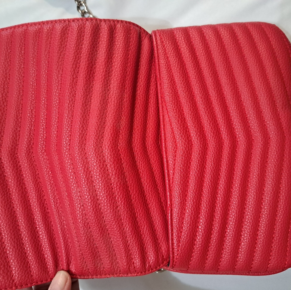 Dana Buchman NWOT crossbody - Picture 4 of 9